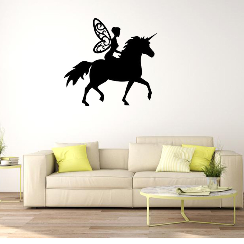 استیکر مدل اسب تک شاخ