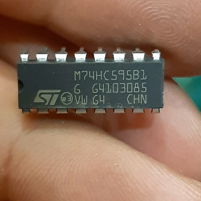 آی سی اس تی مدل 74HC595 بسته 2 عددی