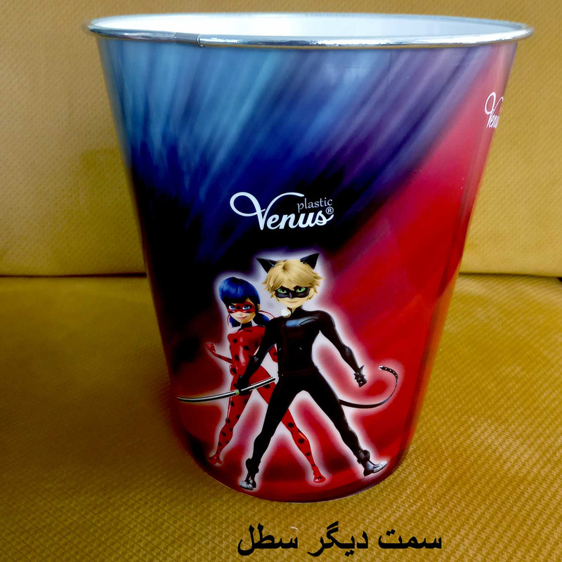 سطل زباله اتاق کودک مدل دخترکفشدوزکی کد 2022-8-Medu
