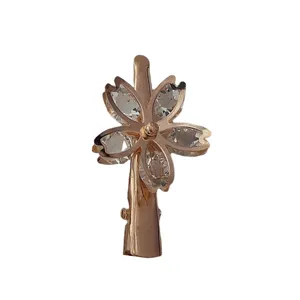 گیره مو زنانه مدل flower