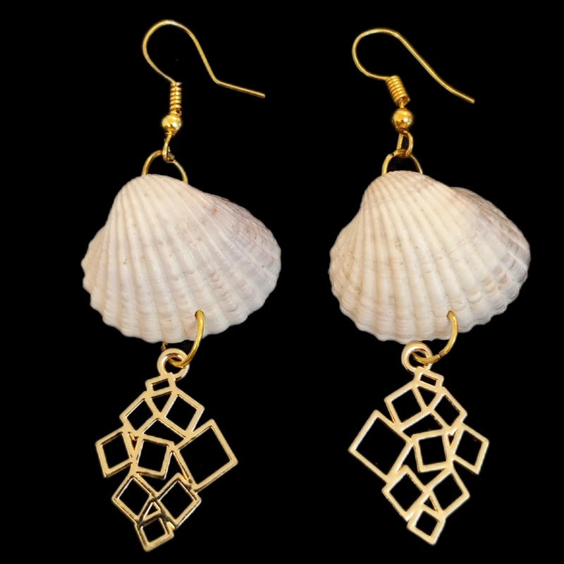 گوشواره آویز زنانه مدل صدف ژورنالی