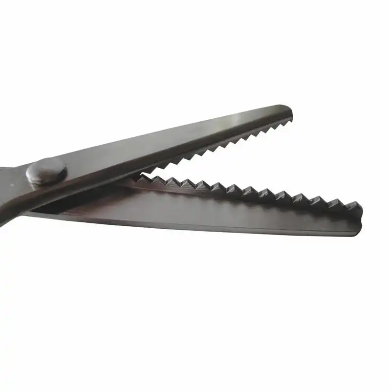 قیچی خیاطی دایموند طرح زیگزاگ مدل NE840