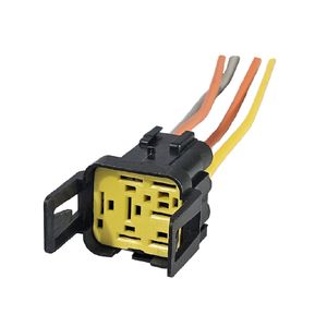 سوکت رله فن کد bbz-301 مناسب برای پژو 206 و 207