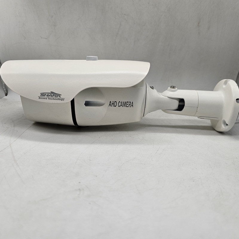 دوربین مداربسته شارک مدل warm light-SH4090FTL53AHD