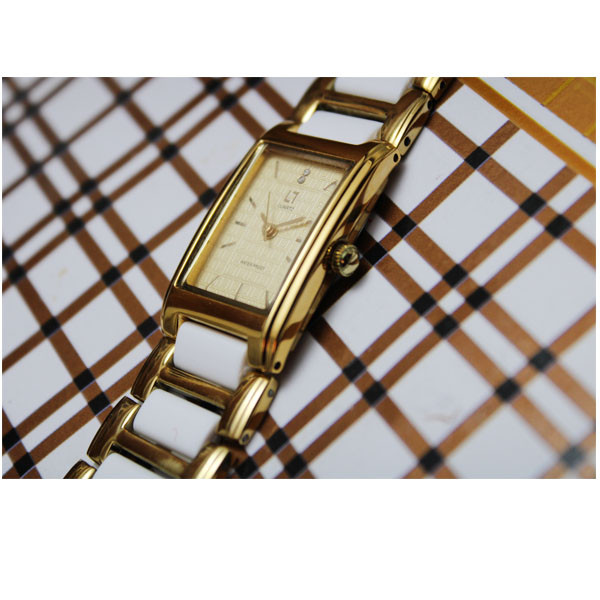 ساعت مچی عقربه ای زنانه لاروس مدل 80146-1117 ساعت مچی عقربه ای زنانه لاروس مدل 80146-1117