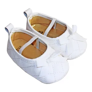 پاپوش نوزادی مدل Stylish White B580
