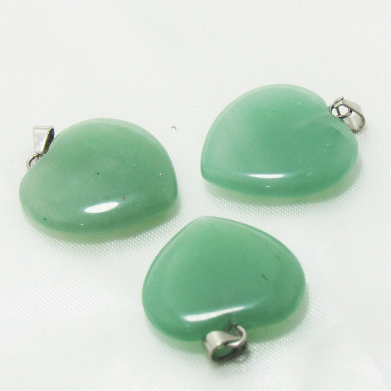 آویز گردنبند بچگانه مدل سنگ قلب اونتورین