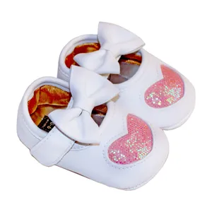 پاپوش نوزادی مدل Shiny Pink Heart