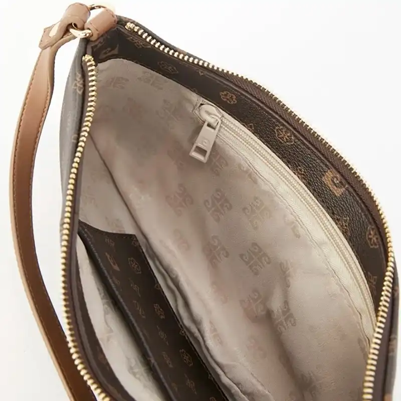 کیف دوشی زنانه پیر کاردین مدل 05PO22Y1564