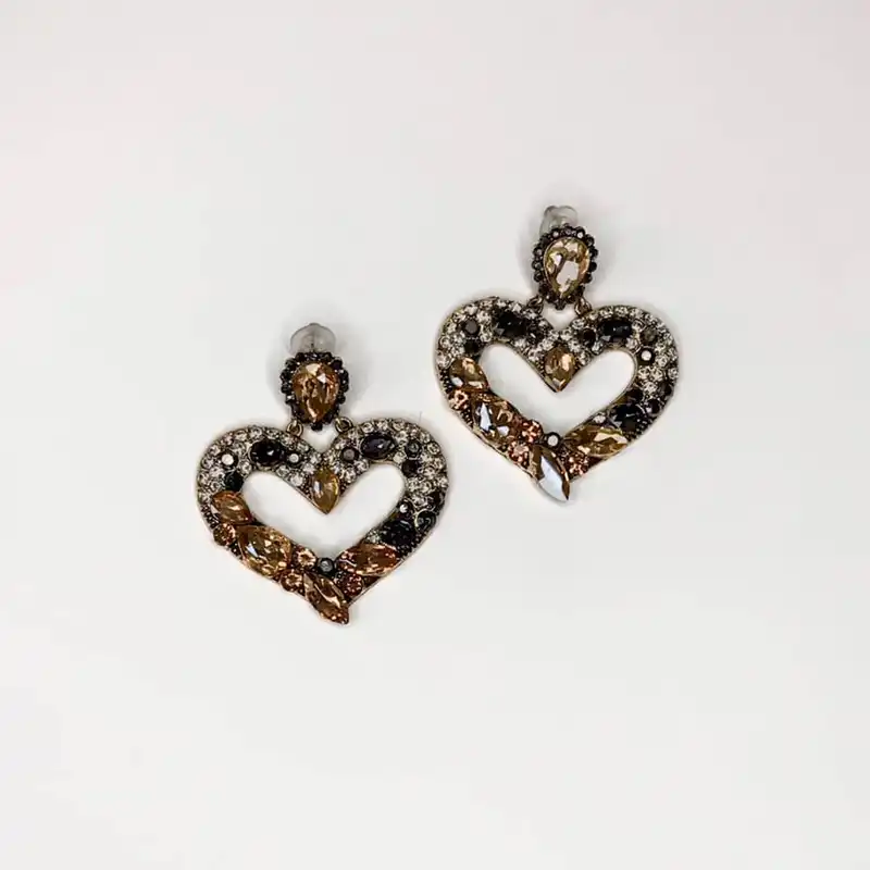 گوشواره زنانه مدل قلب نگین gh1