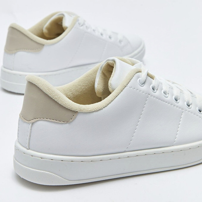 کفش روزمره زنانه ال سی وایکیکی مدل استپ دار