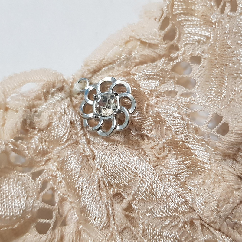 سوتین زنانه لین مدل فنردار کد 4680-415 رنگ کرم