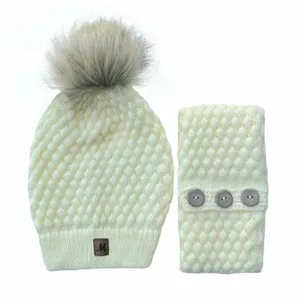 ست کلاه و شال گردن بافتنی بچگانه مدل A100