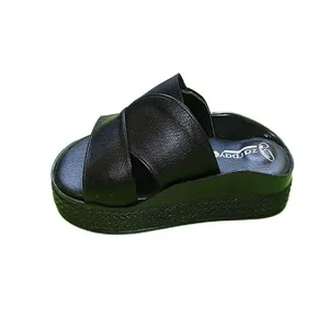 دمپایی زنانه زرپای مدل 1-591 رنگ مشکی