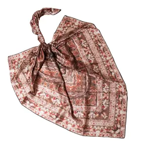 روسری زنانه مدل ابریشم 1402 طرح گل کد 273-08