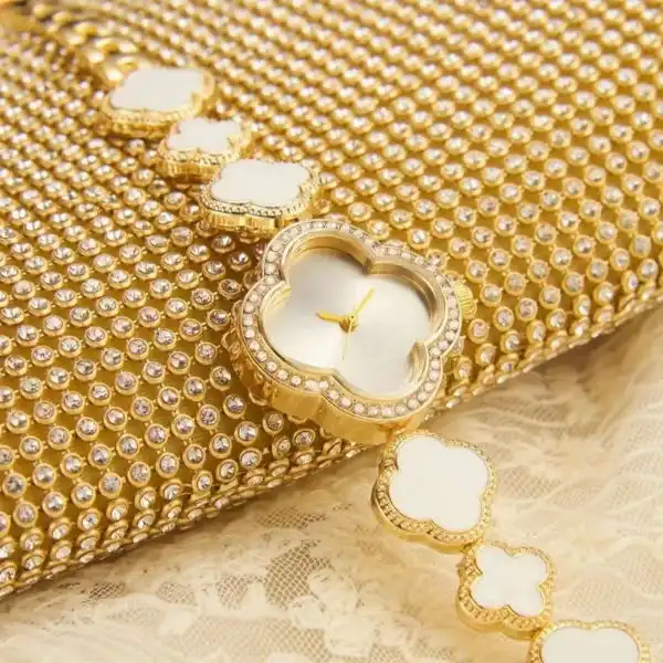 ساعت مچی عقربه ای زنانه مدل W 2