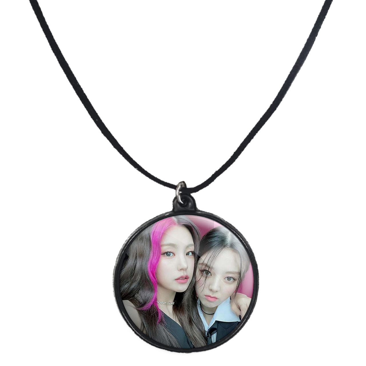 گردنبند پرمانه طرح گروه موسیقی ایتزی کد pmb.13190 مدل دو طرفه