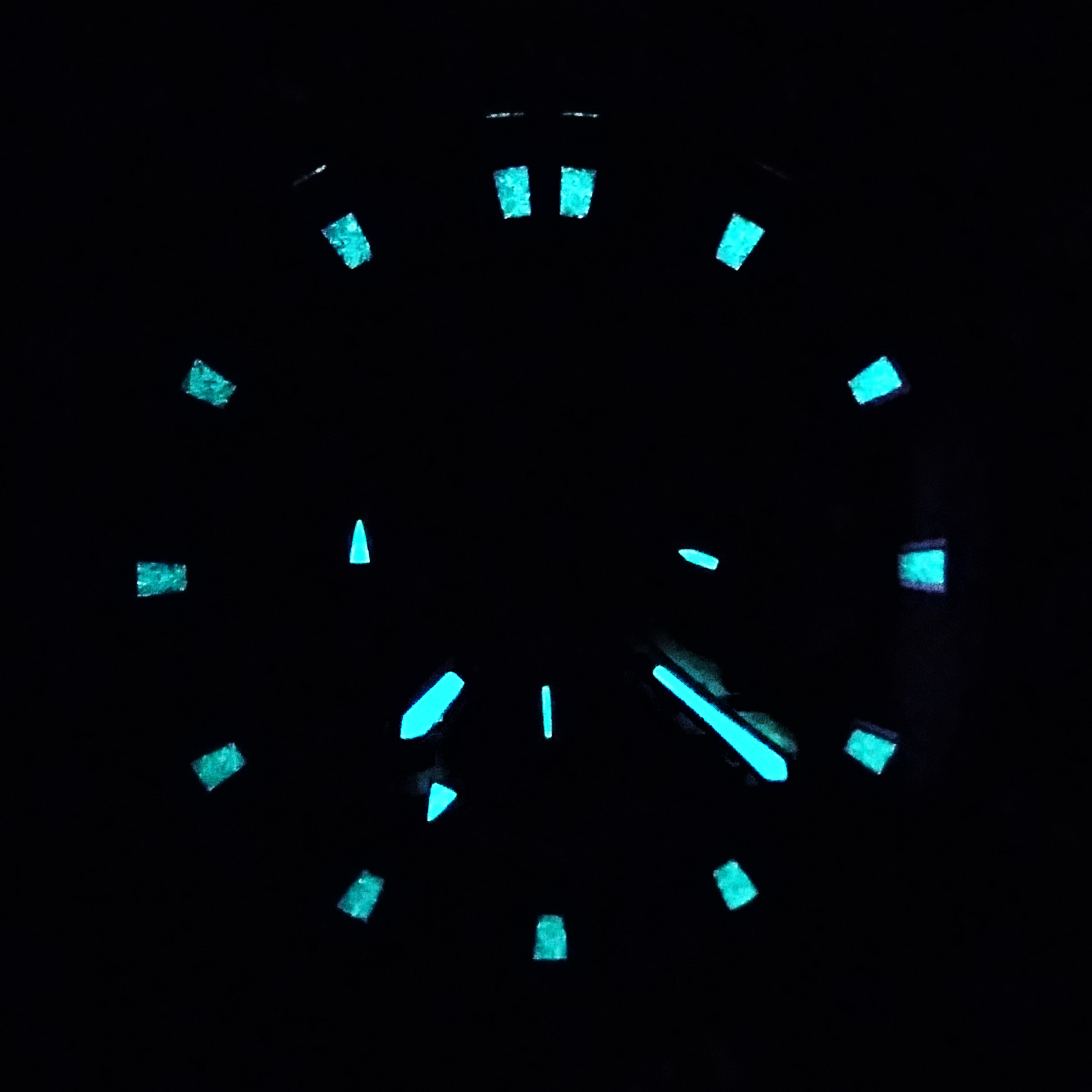 ساعت مچی عقربه‌ای مردانه نیوی فورس مدل NF8019-201118 -  - 4