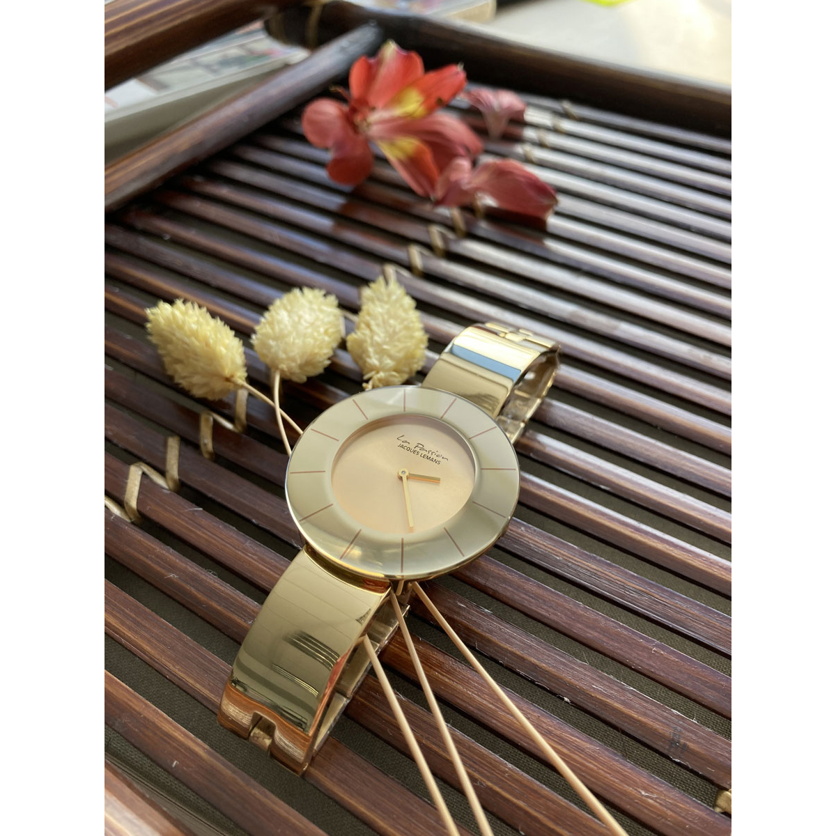 ساعت مچی عقربه ای زنانه ژاک لمن مدل LP-128C