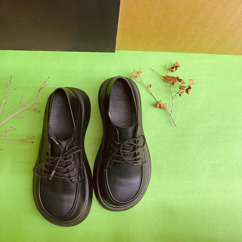 کفش زنانه مدل والی 650