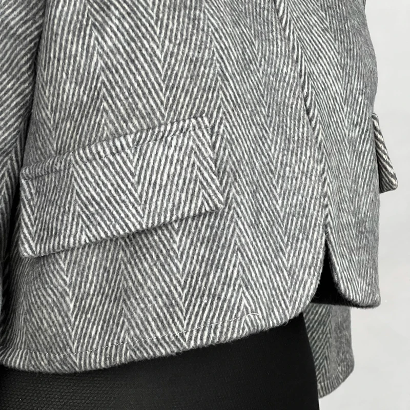 عکس شماره 4 : ست کت و دامن رسمی زنانه مدل پشمی کجراه کد ak1469