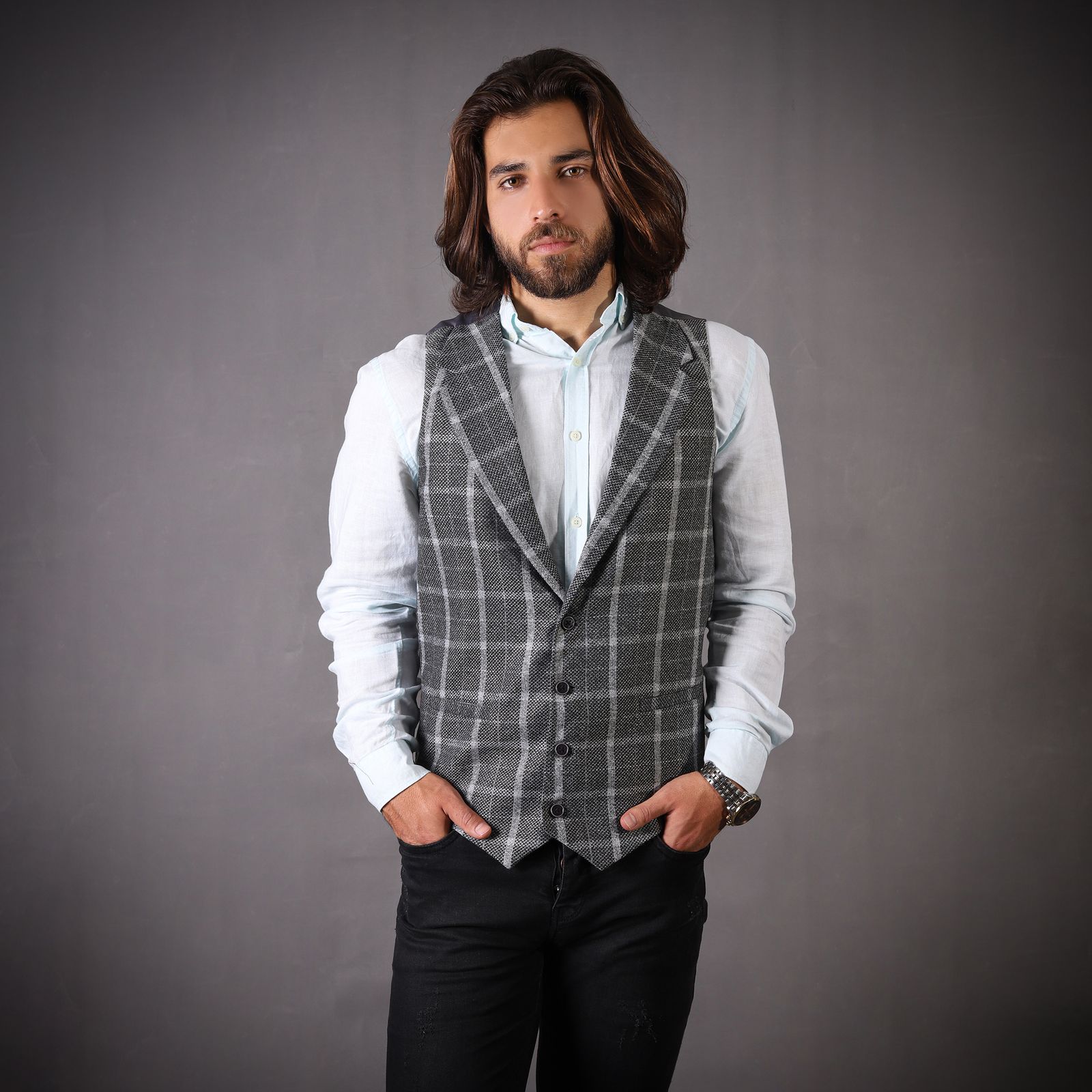 جلیقه مردانه مدل سناتور چهارخانه درشت کد 2-2 جلیقه مردانه مدل سناتور چهارخانه درشت کد 2-2