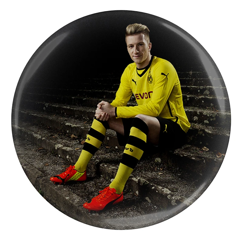 پیکسل طرح بازیکن فوتبال مارکو رویس دورتموند آلمان مدل S4421