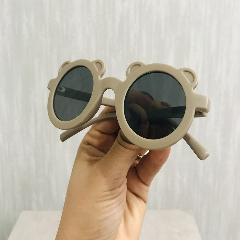 عینک آفتابی طرح nude bear