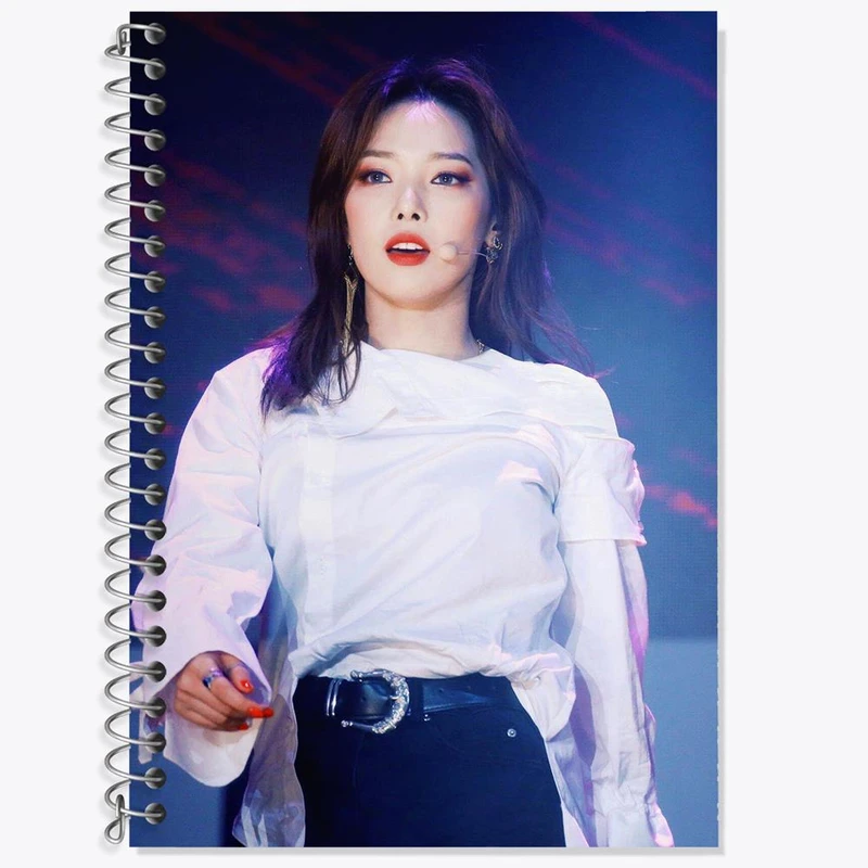 دفتر زبان 50 برگ خندالو مدل سه خط طرح سومین گروه کارد KARD کد 12396