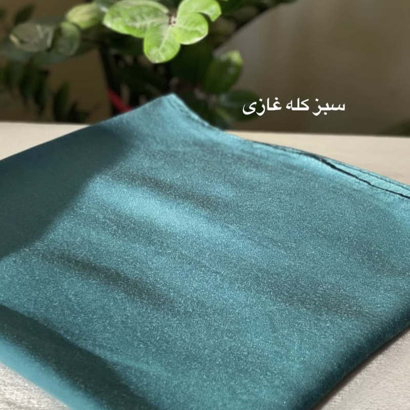 روسری زنانه مدل نخی چهارفصل قواره بزرگ دور دوخت