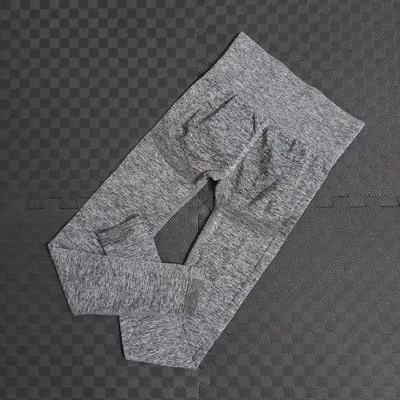 لگینگ ورزشی زنانه مدل سیملس پشت چین دار گنی کد T1