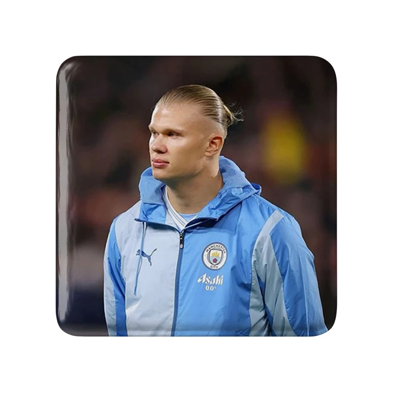 پیکسل خندالو طرح ارلینگ هالند (Erling Haaland) مدل مربعی کد 36357