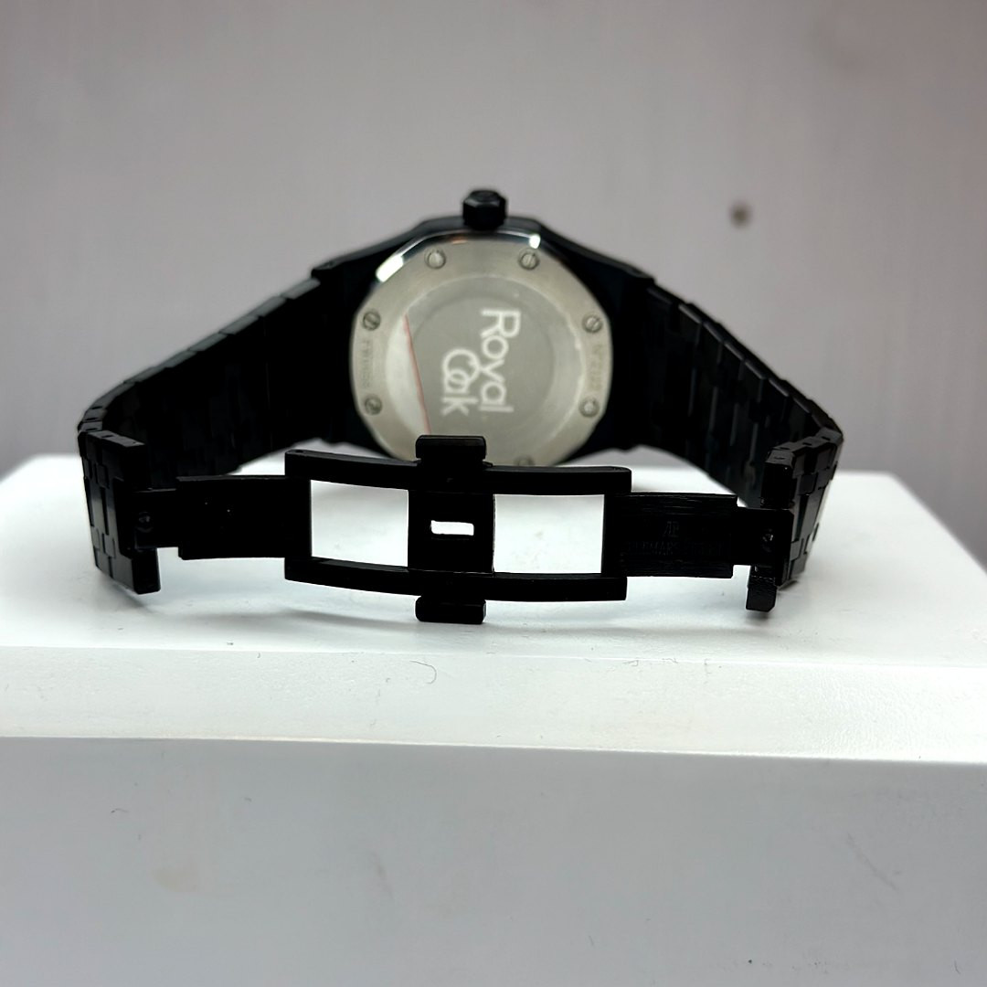 ساعت مچی عقربهای مردانه آدومارس پیگه مدل fw0058 ساعت مچی عقربهای مردانه آدومارس پیگه مدل fw0058