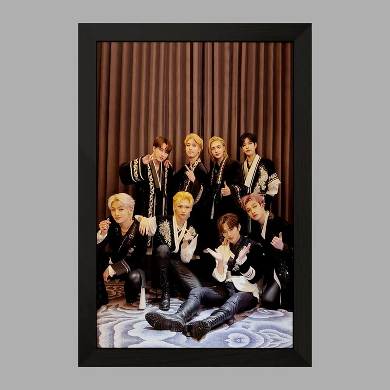 تابلو خندالو مدل گروه استری کیدز Stary Kids  کد 16915