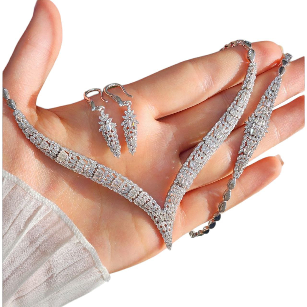 نیم ست نقره زنانه مدل تنیسی ساچ 1 نیم ست نقره زنانه مدل تنیسی ساچ 1