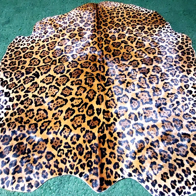 عکس شماره 3 : فرش پوست مدل لئوپارد