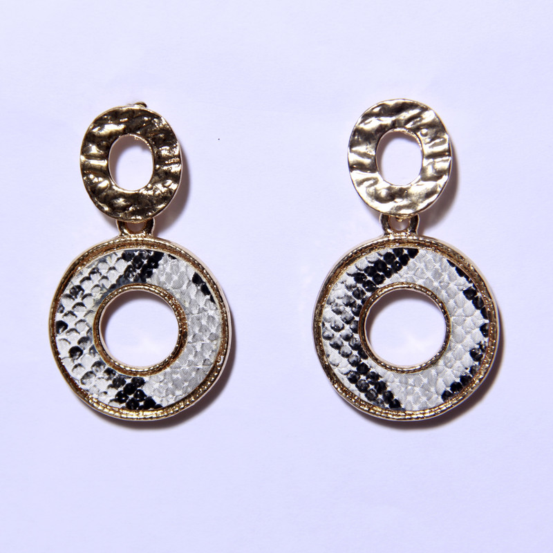 گوشواره دخترانه مدل آویز گوشواره دخترانه مدل آویز