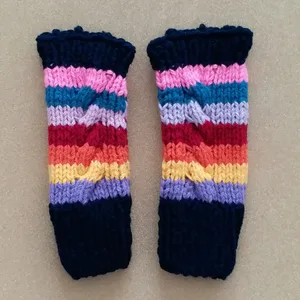 دستکش بافتنی زنانه مدل دستباف