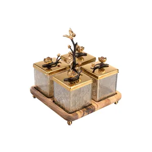 بانکه گلدکیش مدل باترفلای درب دار کد GK829814 ست چهار عددی به همراه سینی