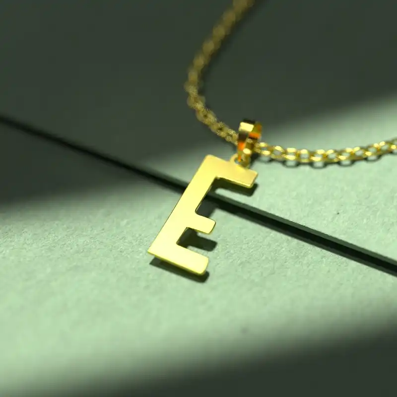 گردنبند طلا 18 عیار زنانه مدوپد مدل حرف E کد H3-1-1137