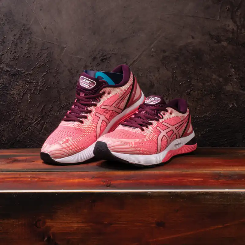 کفش مخصوص دویدن مدل GEL-NIMBUS 21 PINQ-11300305