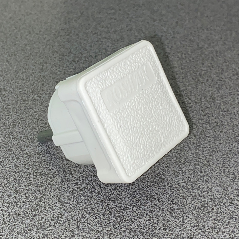 دوشاخه برق روشن الکتریک مدل مربع بسته 50 عددی