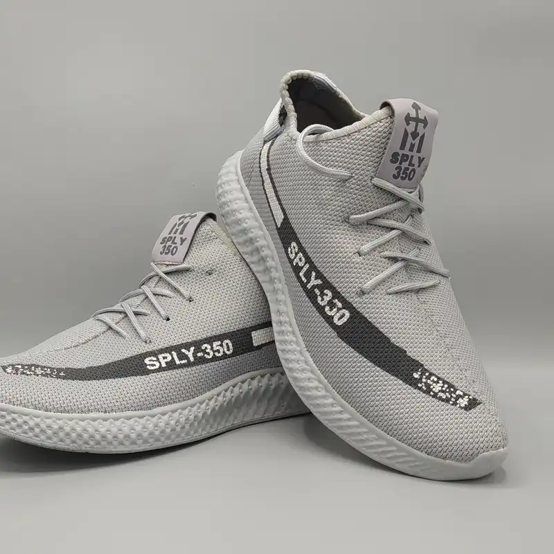 کفش پیاده روی مدل یزی رنگ طوسی