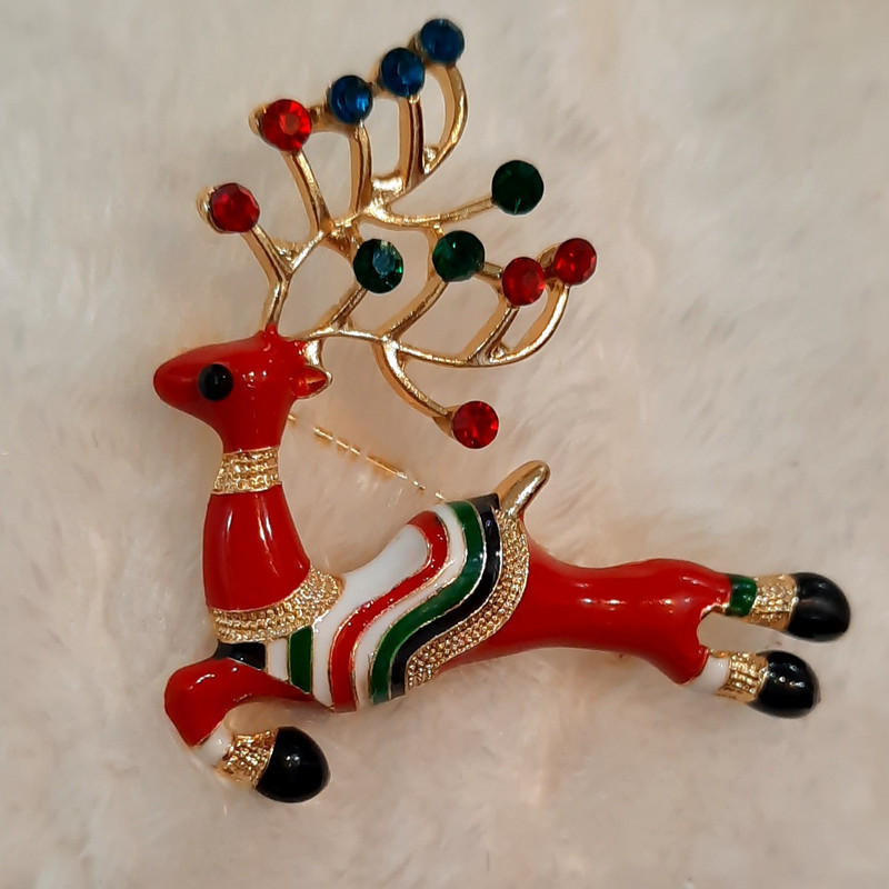 گل سینه دخترانه مدل گوزن شاخ