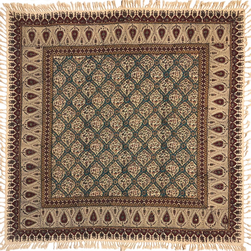 رومیزی قلمکار ممتاز اصفهان اثر عطريان طرح حصیری مدل G118 سایز ۱۰۰*۱۰۰ سانتی متر