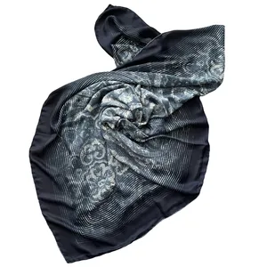 روسری زنانه طرح گیپور