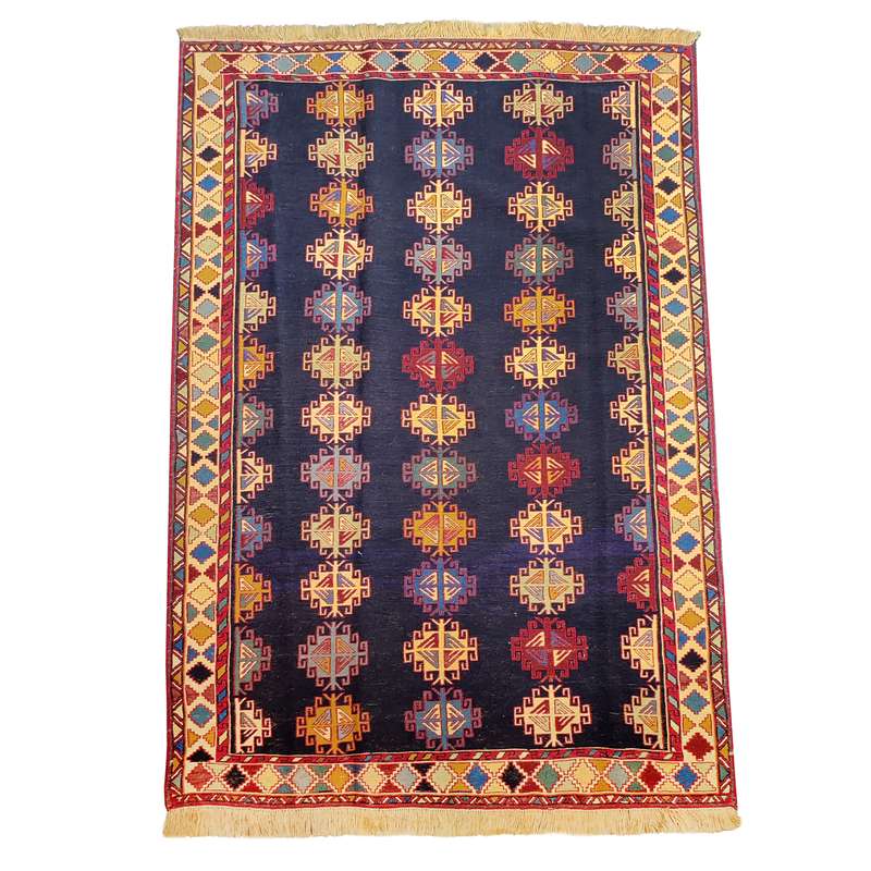 گلیم دستباف دو و نیم متری طرح خشتی مدل AA28