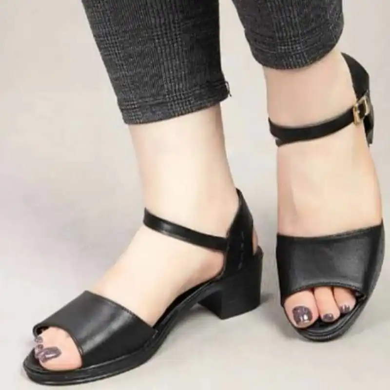 صندل زنانه مدل رکاب دار