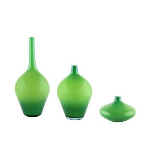گلدان شیشه ای طرح سالونگ مجموعه سه عددی