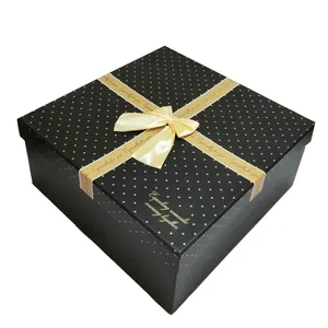 جعبه هدیه مدل خالدار کد KH-05